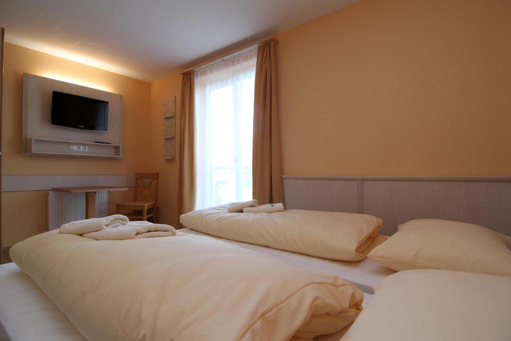 JUFA Hotel Almtal Grünau im Almtal Buitenkant foto