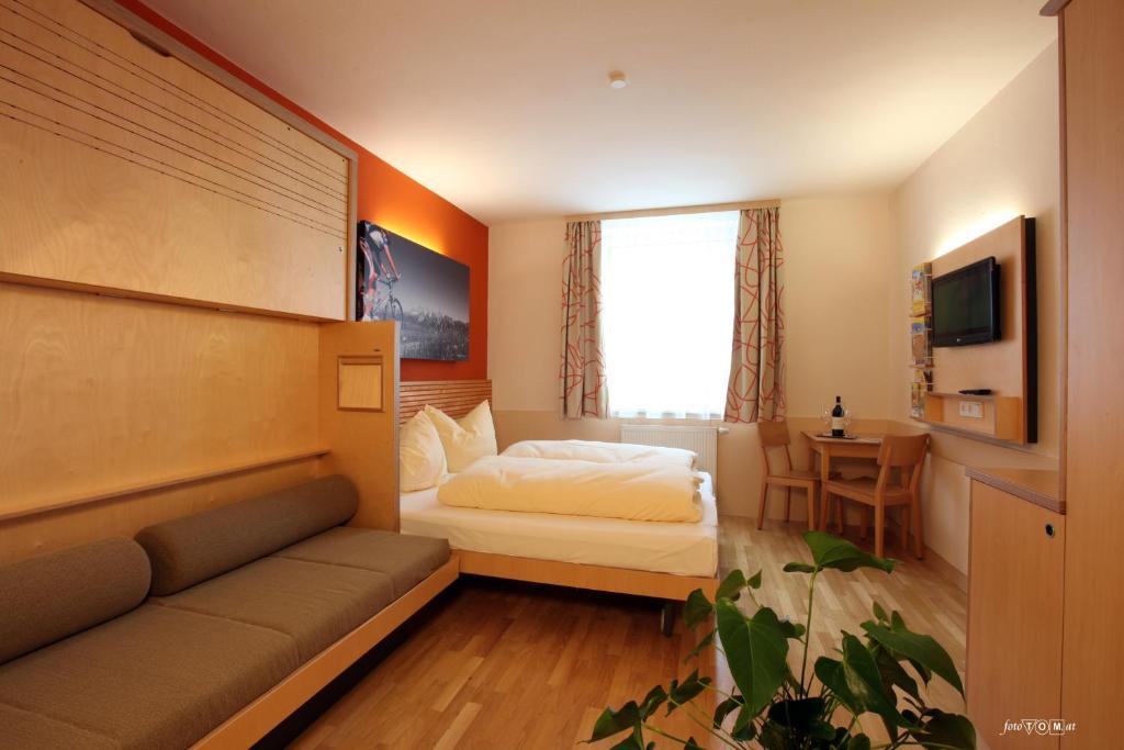 JUFA Hotel Almtal Grünau im Almtal Buitenkant foto