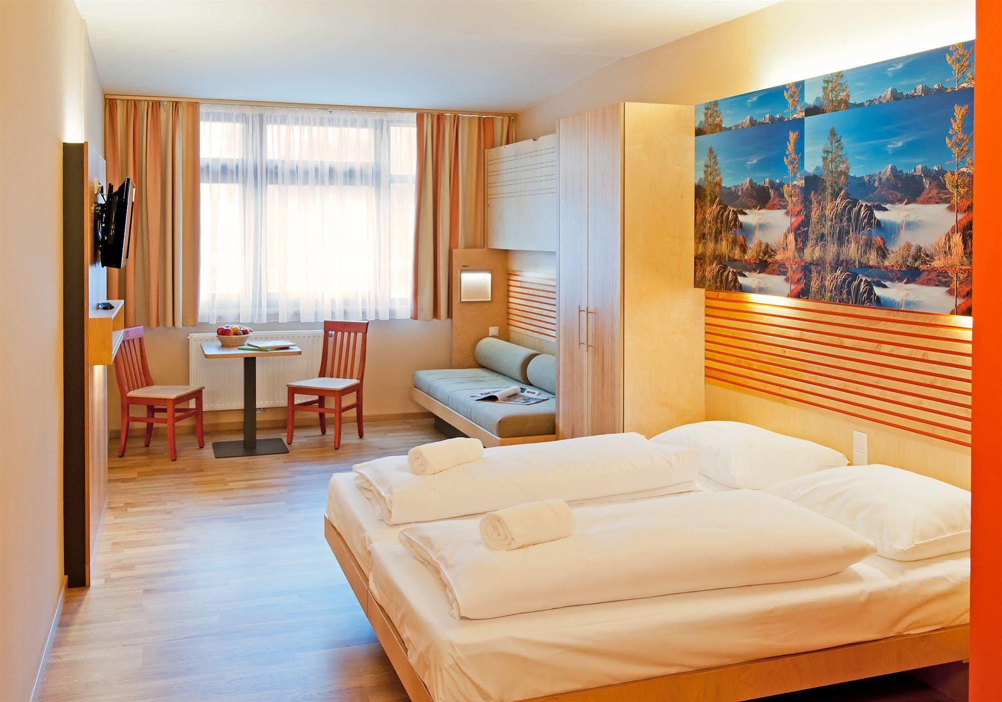 JUFA Hotel Almtal Grünau im Almtal Buitenkant foto