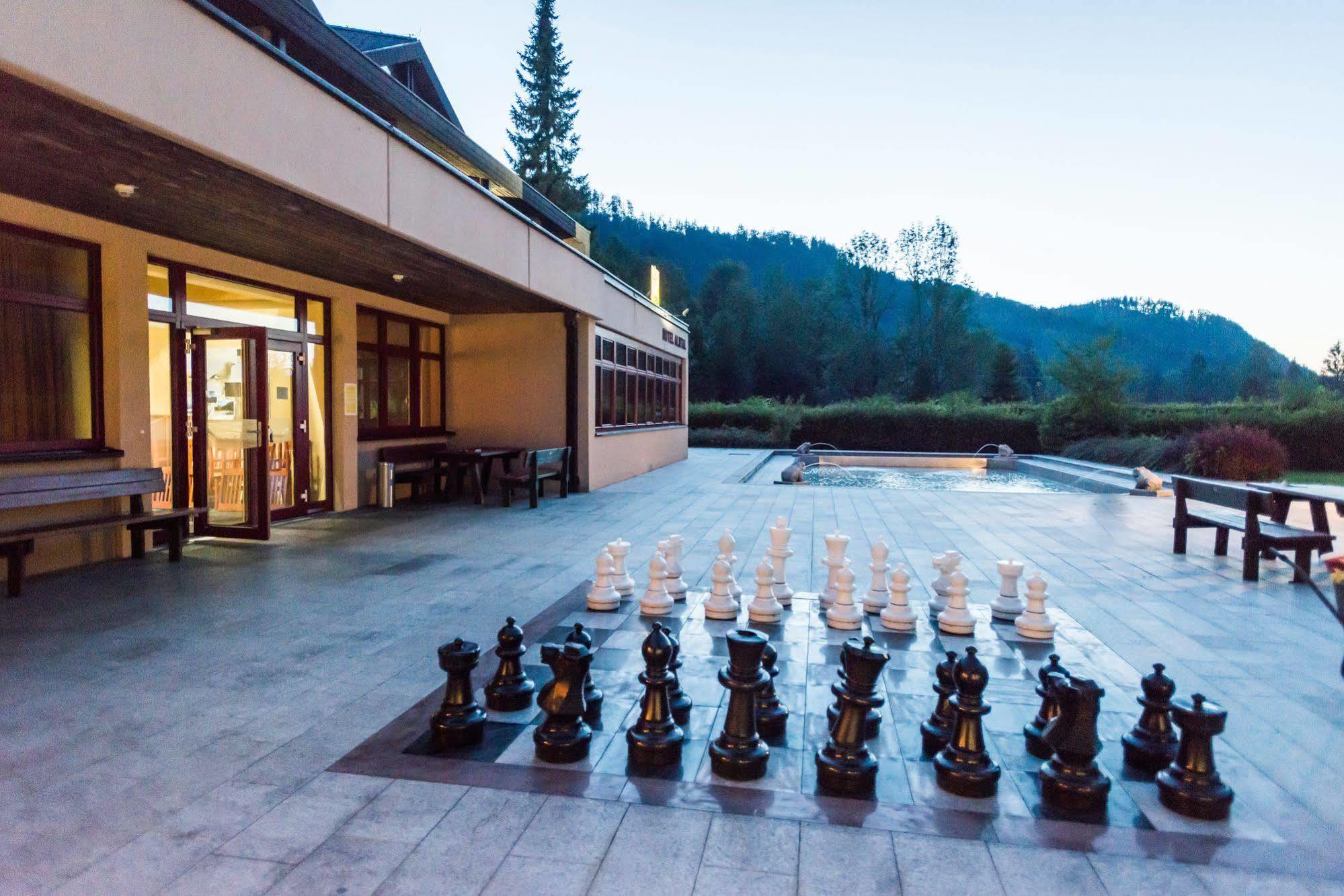 JUFA Hotel Almtal Grünau im Almtal Buitenkant foto