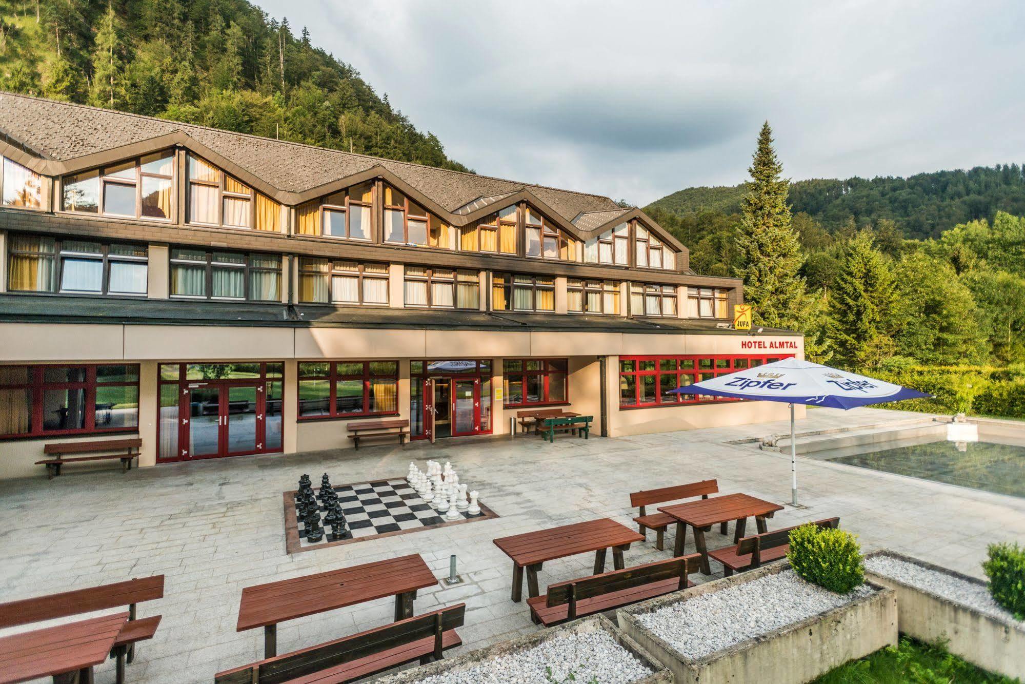 JUFA Hotel Almtal Grünau im Almtal Buitenkant foto
